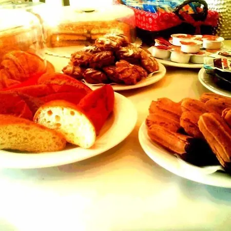 Bed & Breakfast La 3*